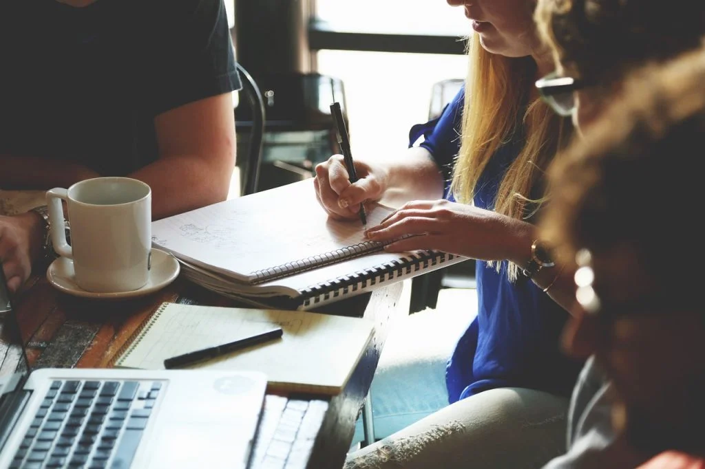 startup-meeting-brainstorming